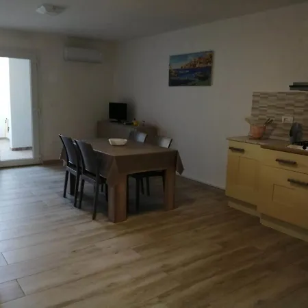 Nice Two-room Giusy * Torre Pali